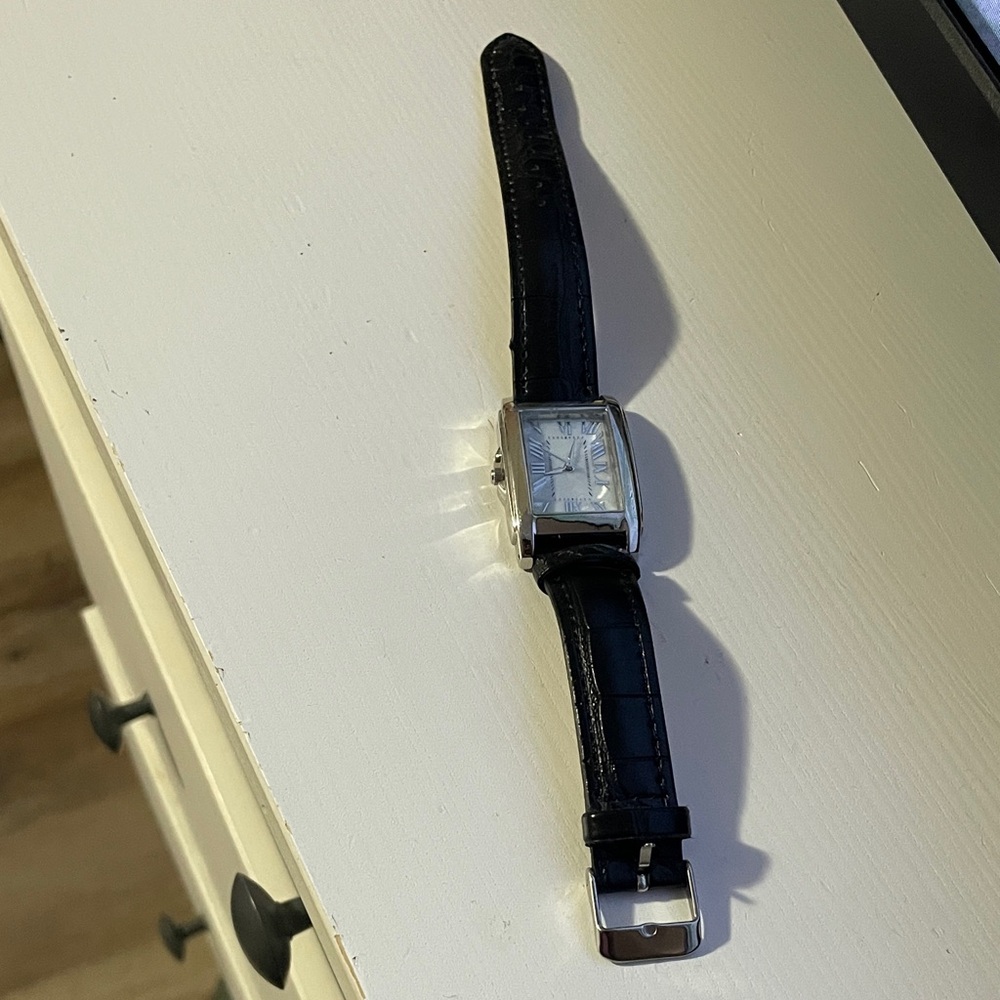 Elegant Black Leather Strap Watch